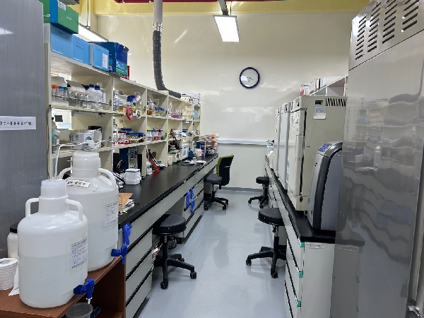 실험실 이사완료  대표이미지